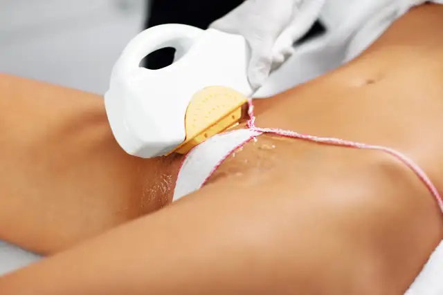 Linia bikini: Gdzie jest i jaki rodzaj depilacji wybrać?