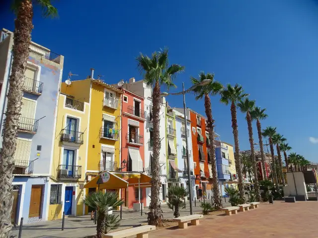 Hiszpania gdzie ciepło w grudniu - najlepsze miejsca na zimowy wypoczynek