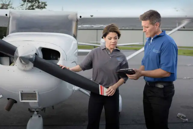 Praca na lotnisku jakie studia wybrać, aby odnieść sukces w karierze