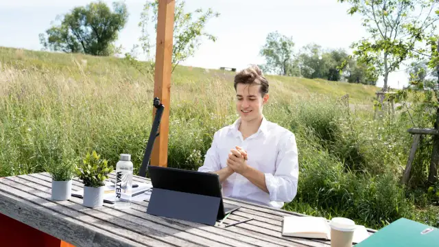 Jak sprzedać działkę deweloperowi? Maksymalizuj zysk krok po kroku