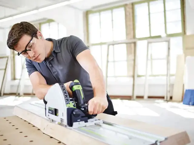 Czym się różni zagłębiarka od pilarki? Kluczowe różnice i zastosowania