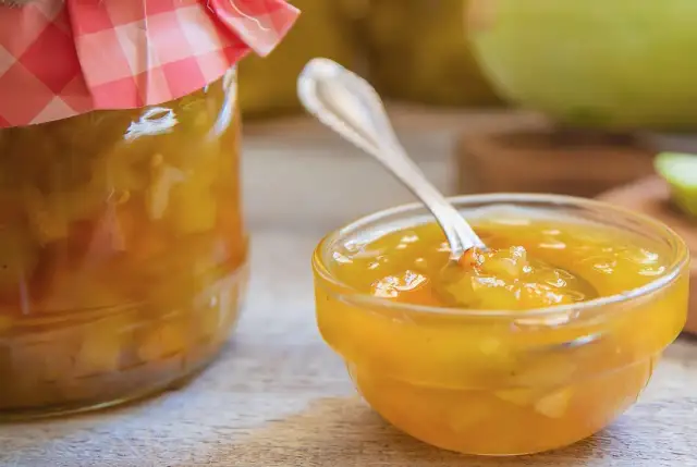 Cukinia na słodko jak ananas - wyjątkowy przepis na smaczny przetwór