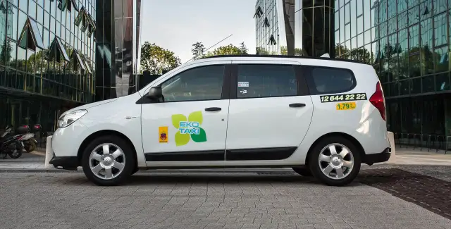 Ile kosztuje taxi z lotniska Balice do centrum Krakowa: aktualne ceny