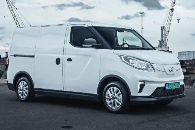 Bus dla kuriera 2026: Jak wybrać model, który zapewni zysk?