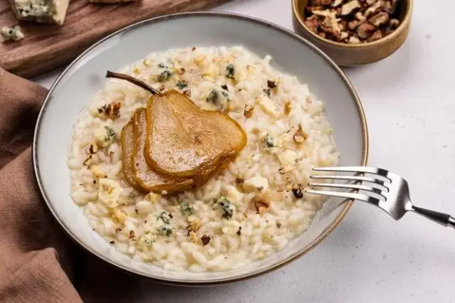 Jaki ser do risotto? Odkryj najlepsze opcje dla idealnego smaku
