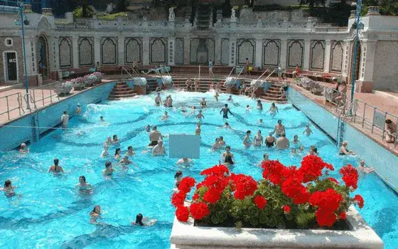 Góra Gellerta: Geologiczne sekrety Budapesztu i jej termalne źródła