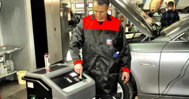 Co to jest dynamiczna wymiana oleju i dlaczego warto ją wybrać