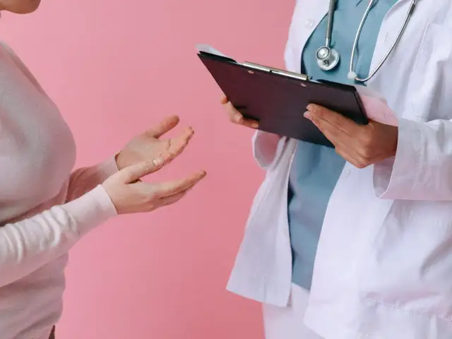 Chirurg szczękowo-twarzowy: Skierowanie? NFZ czy prywatnie? Odpowiadam!