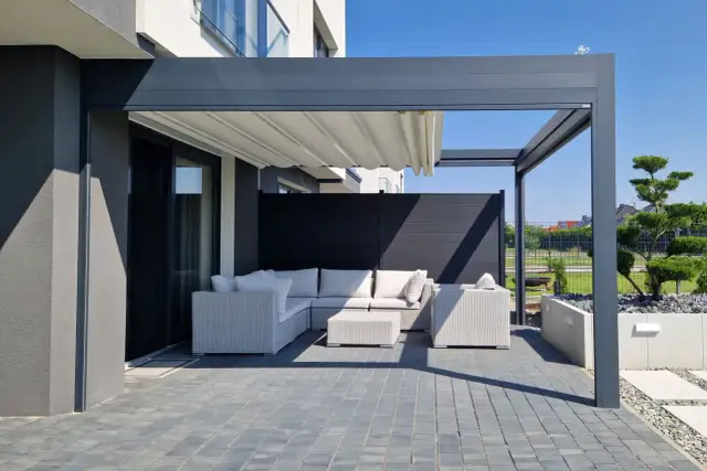 Zacienienie tarasu 2026: Od 100 do 100 000 zł co wybrać?