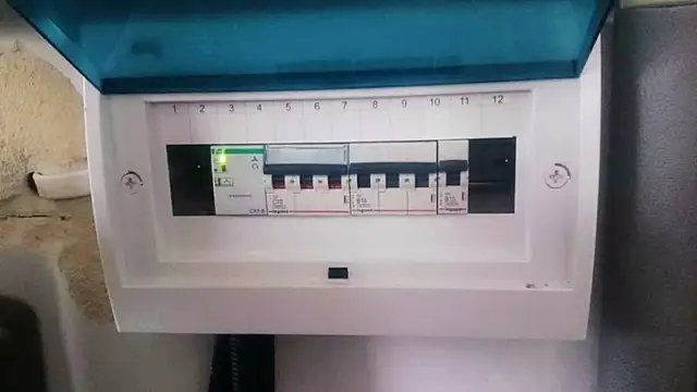 Jaki bezpiecznik do pompy ciepła – uniknij kosztownych błędów