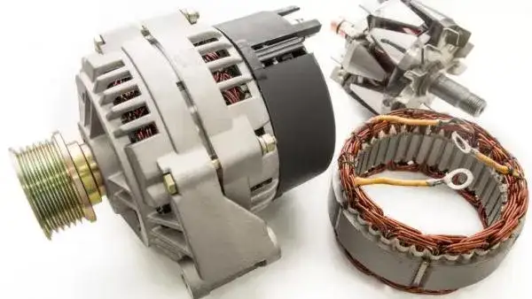 Jaką moc prądu wytwarza alternator i co wpływa na jego wydajność?