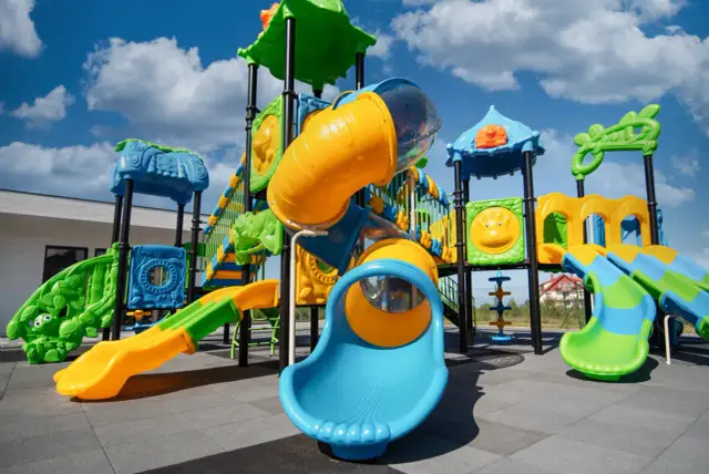 Plac zabaw we Władysławowie: Atrakcje dla dzieci i rodzin