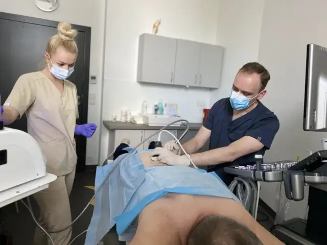 Jak nazywa się lekarz od kręgosłupa i kiedy warto go odwiedzić