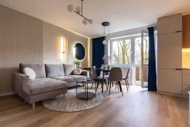 Na jakiej wysokości karnisze? Odkryj idealne rozwiązania dla każdego wnętrza