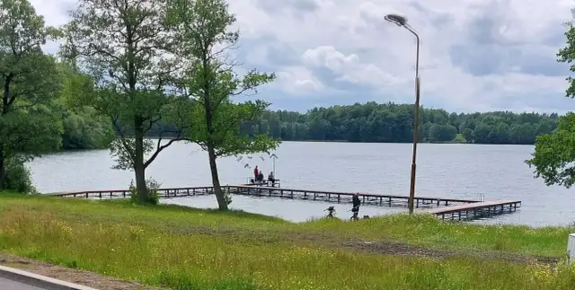 Jezioro Białe Pomorskie – raj dla miłośników natury i aktywności na świeżym powietrzu