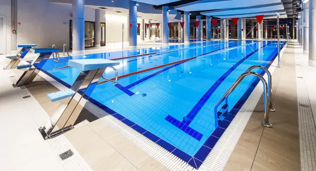 Kołobrzeg hotele z basenem krytym: Najlepsze oferty w Jarosławcu