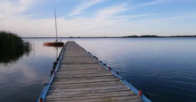Jezioro Gosławskie: piękne miejsce na wędkowanie i relaks w naturze