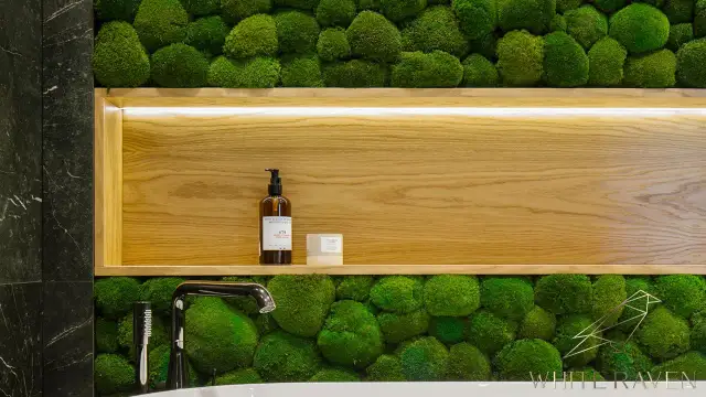 Mech dekoracyjny: jak dbać? Odkryj sekrety miękkości na lata!