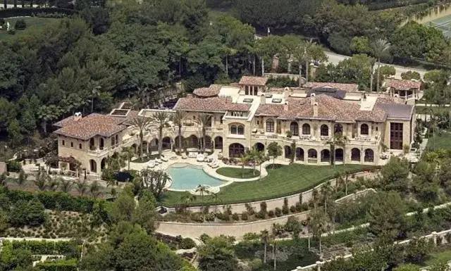 Gdzie mieszkają gwiazdy Hollywood? Sekrety luksusowych dzielnic