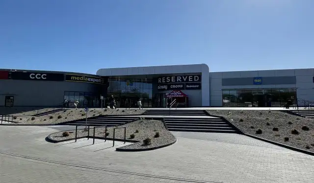 Galeria Molo Kołobrzeg - jakie sklepy warto odwiedzić i co oferują