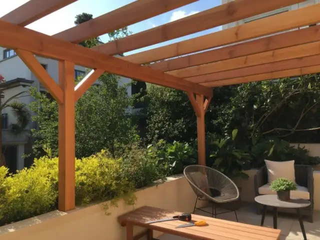 Pokrycie dachu tarasu: Wybierz idealny materiał - poradnik