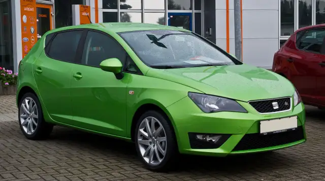 Seat Ibiza IV: Bak 45L ile na rezerwie i jaki zasięg?