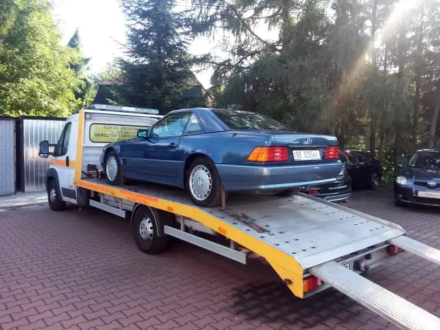 SL R129: Ikona, która rośnie w cenę. Jak kupić i nie żałować?