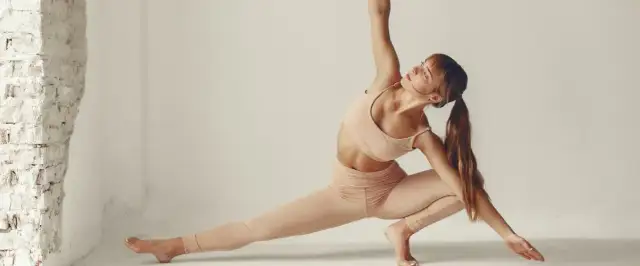 Co daje rozciąganie? Zyskaj elastyczność, pozbądź się bólu i stresu