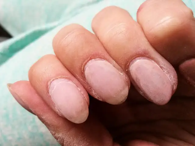 Jak używać primera do paznokci, aby uniknąć najczęstszych błędów