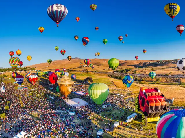 Jak długo balony z powietrzem trzymają kształt? Sprawdź!
