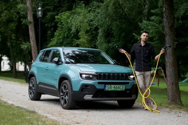 Jeep Avenger czy warto kupić? Odkryj zalety i wady tego modelu