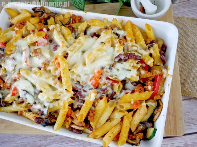 Idealna zapiekanka z penne i mięsem mielonym? Poznaj mój przepis!