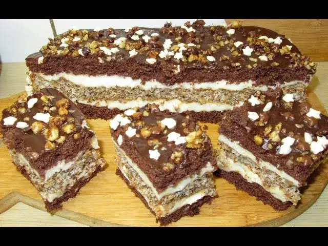 Przepis na ciasto Snickers Ewy Wachowicz, które zachwyci każdego