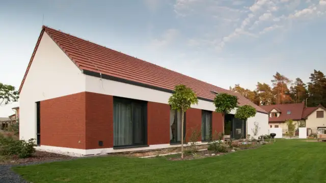 Jakie kolory elewacji budynków wybrać, by uniknąć błędów?