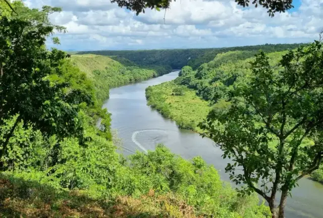 Kiedy sezon na Dominikanie? Poznaj najlepsze miesiące na wyjazd