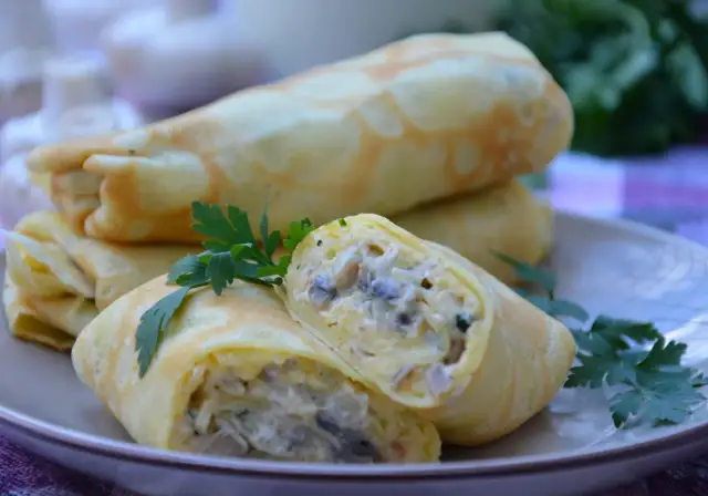 Co na obiad? Naleśniki! 20+ wytrawnych farszów na każdą okazję