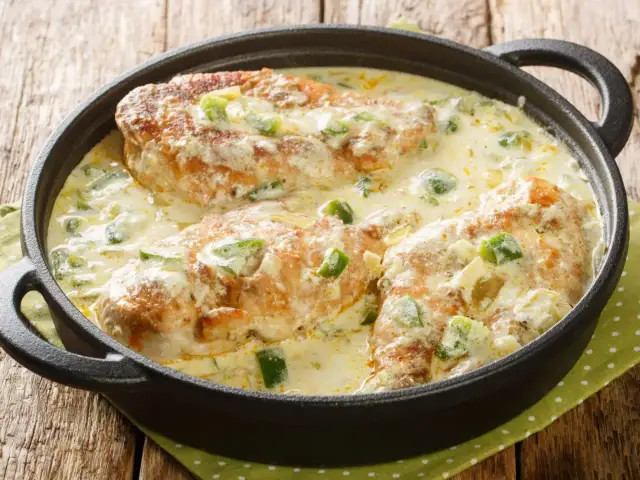 Jaki sos do fileta z kurczaka? Odkryj najlepsze przepisy i smaki