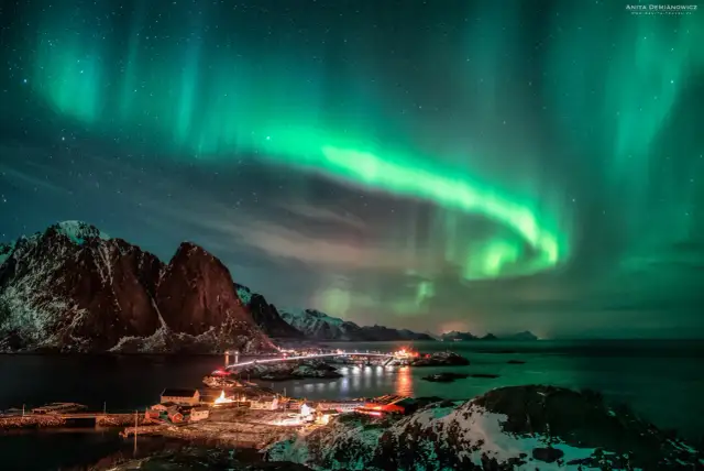 Norwegia: Najpiękniejsze miejsca, fiordy, zorza. Planuj podróż marzeń!