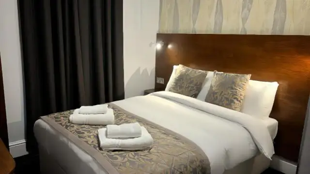 Nocleg w Londynie: Ile kosztuje? Sprawdź ceny i triki na oszczędność