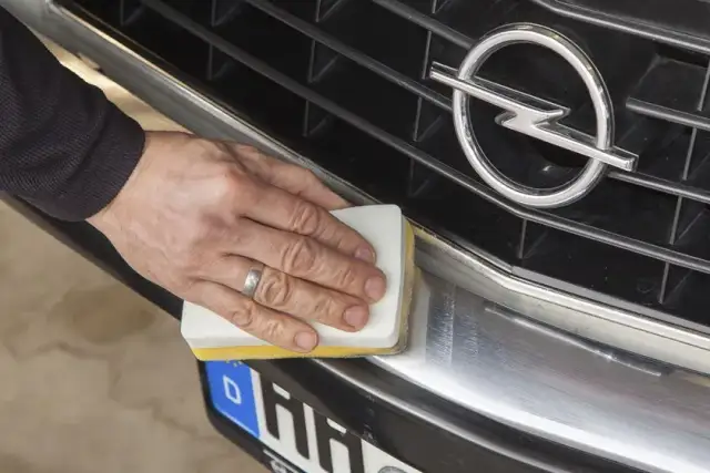 Długotrwały wosk na aucie? Poznaj sekrety pielęgnacji!