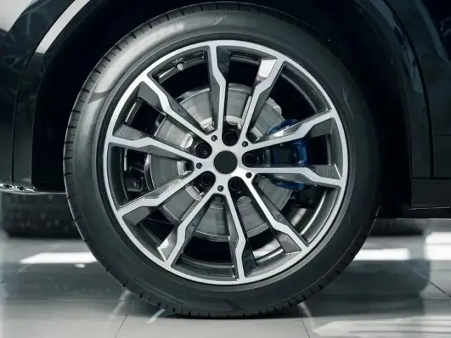 Jaki kolor zacisków do srebrnych felg, aby uniknąć nietrafionych wyborów?