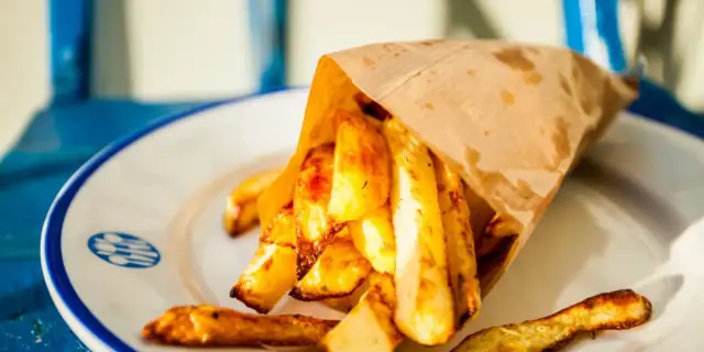 Ile czasu smażyć frytki, aby były idealnie chrupiące i smaczne