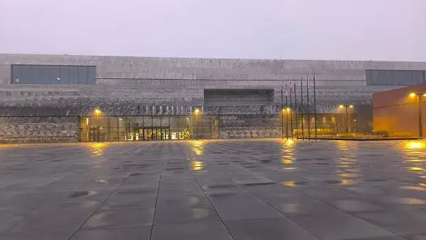 Co to jest muzeum historyczne? Poznaj jego znaczenie i eksponaty