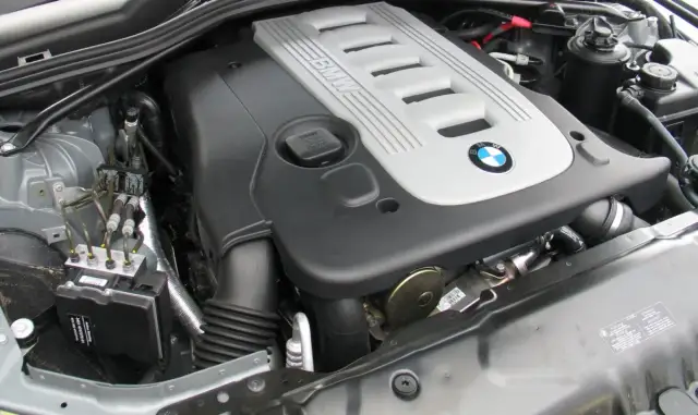 E92 jaki silnik najmniej awaryjny – wybierz najlepszą opcję dla siebie