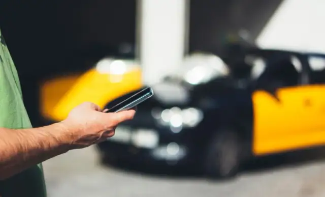 Jak znaleźć kierowcę Ubera szybko i bez problemów – praktyczne porady