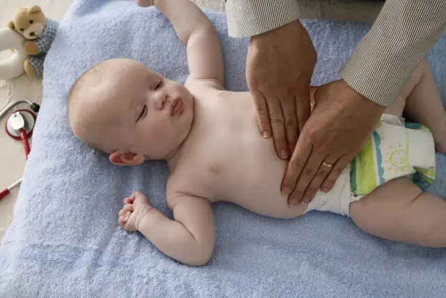 Co na ból brzucha u 3 latka? Skuteczne sposoby i objawy do obserwacji