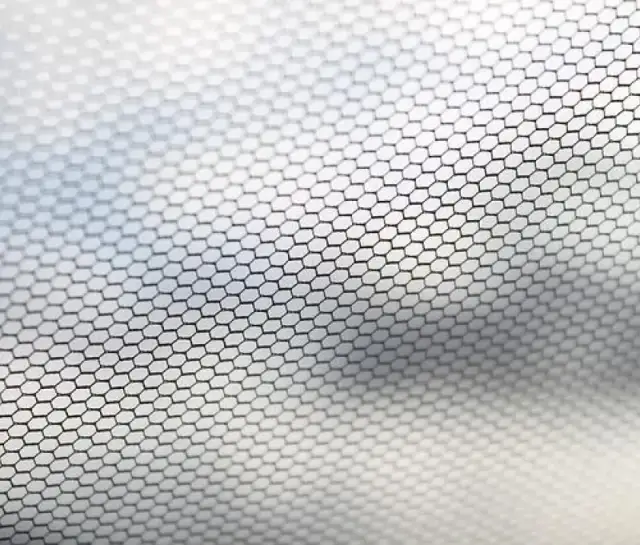 Jak zrobić moskitierę na okno, aby skutecznie chronić przed owadami