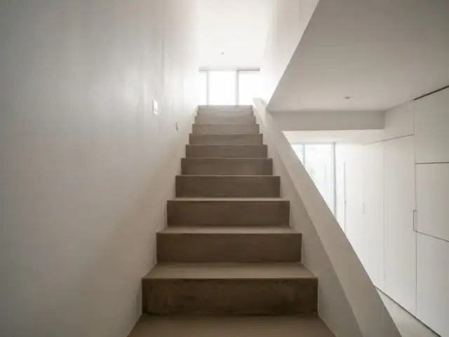 Jak samemu zrobić schody betonowe - uniknij najczęstszych błędów