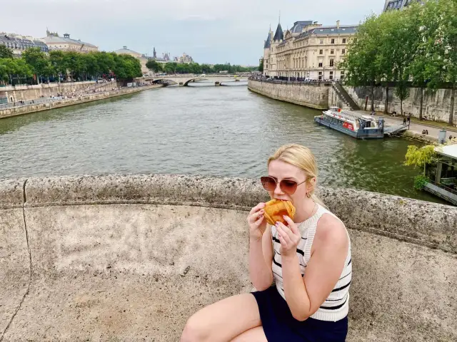 Gdzie zjeść w Paryżu? Tanie i smaczne miejsca, które musisz znać