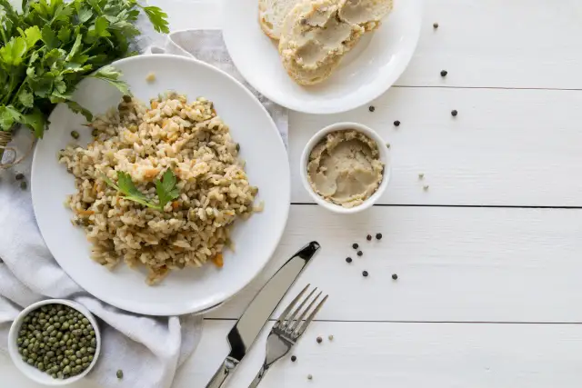 Risotto z pieczarkami i parmezanem – włoski comfort food krok po kroku